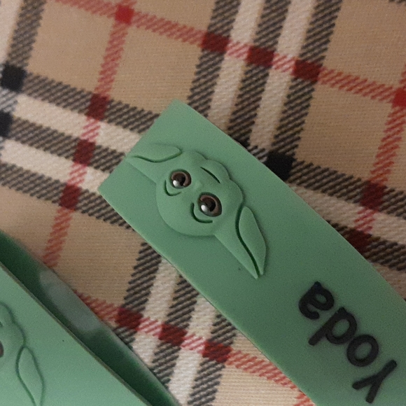 Set of 2 Keychain " Baby Yoda " with a carabiner for bags and with a bell - Picture 4 of 8